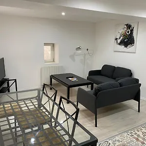 2eme Etage 42m2 Hyper Centre / Parking Gratuit Appartement